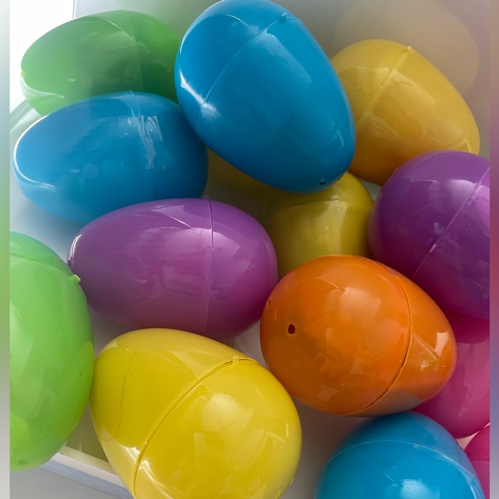 Jumbo Bundle of 18 Pre-Stuffed Easter Eggs, Filled With Toys. All New Items